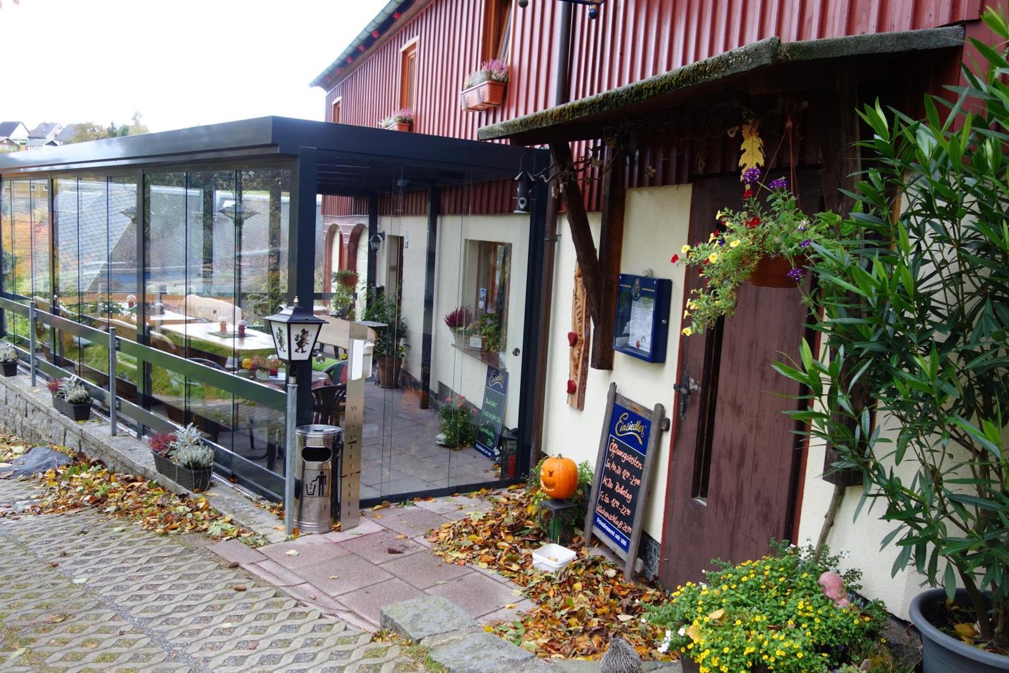 Gasthaus "Zum Wanderstuebel" 힌테르헤름스도르프 외부 사진