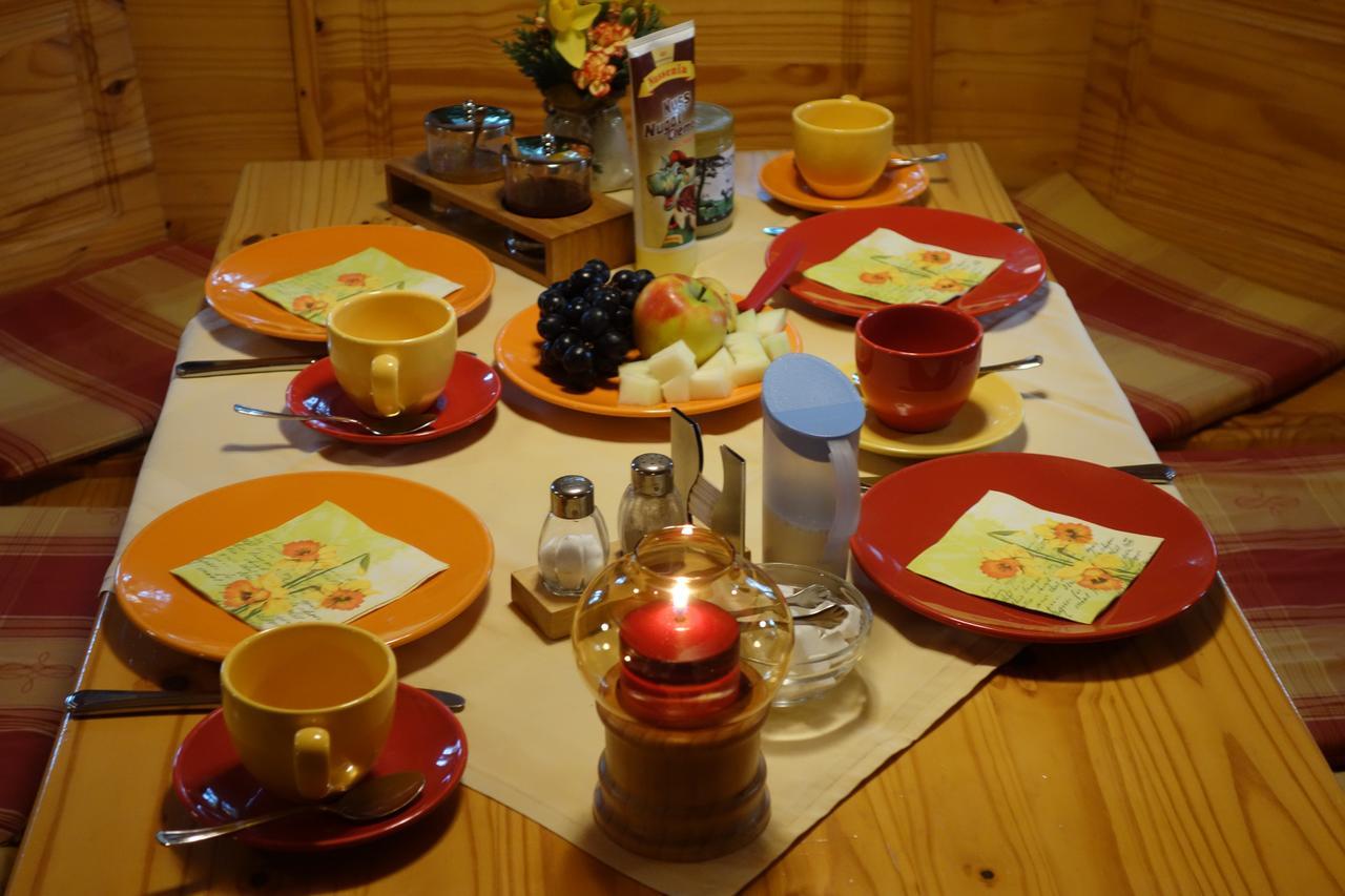 Gasthaus "Zum Wanderstuebel" 힌테르헤름스도르프 외부 사진